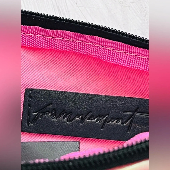 Free People Movement Reflective Sling in Pink NWOT $60 - Picture 7 of 11